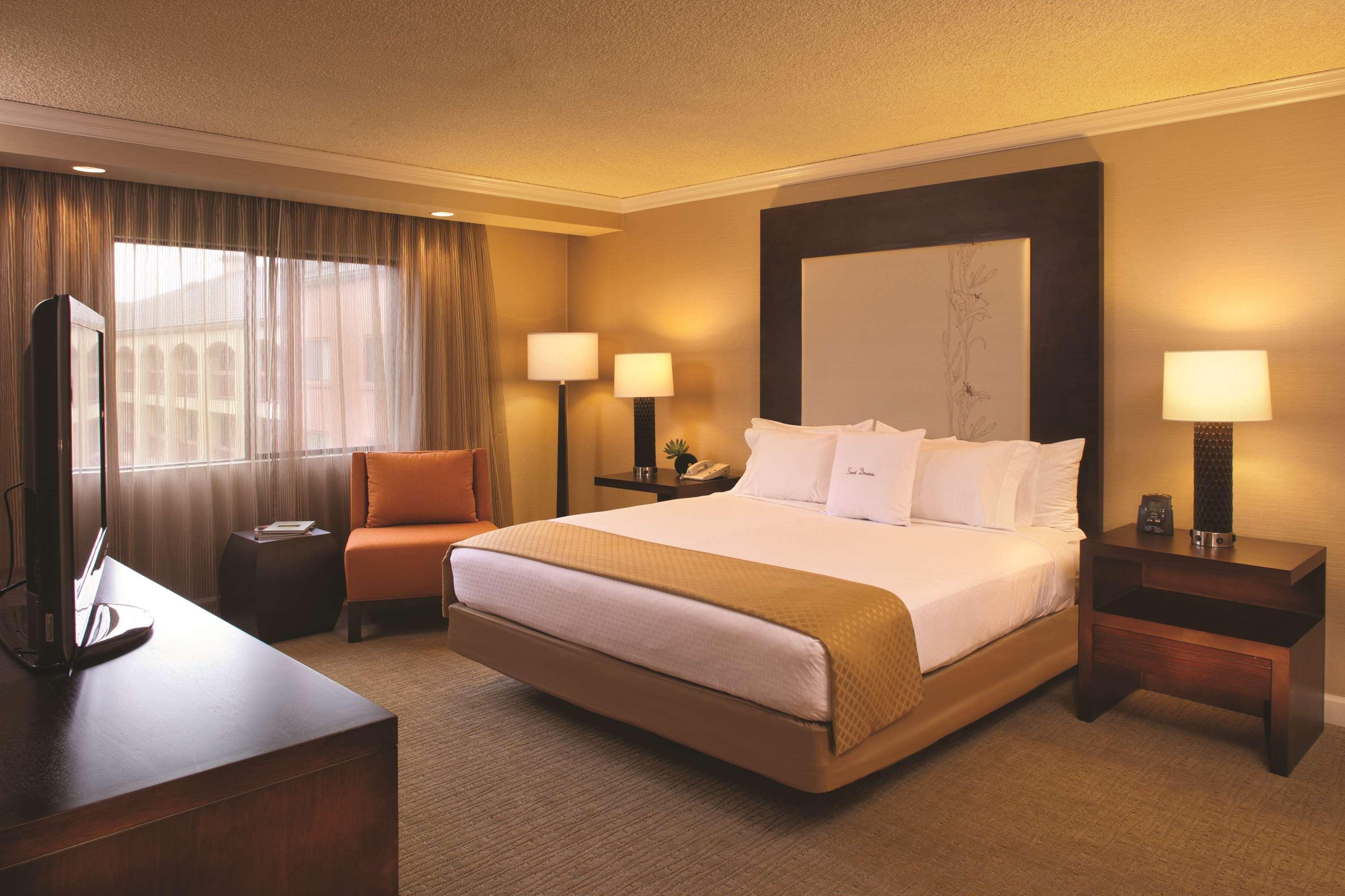 Hotel Doubletree By Hilton Sonoma Wine Country Rohnert Park Exterior foto