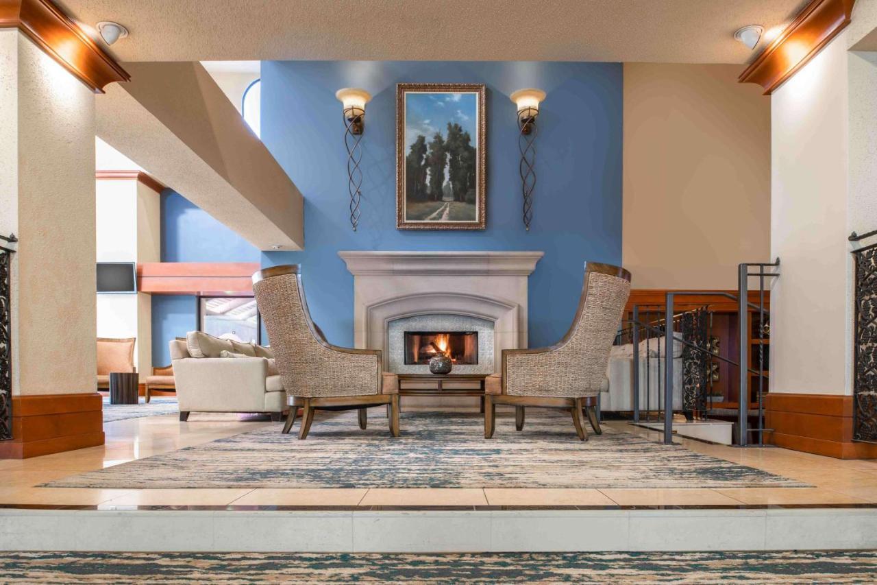 Hotel Doubletree By Hilton Sonoma Wine Country Rohnert Park Exterior foto