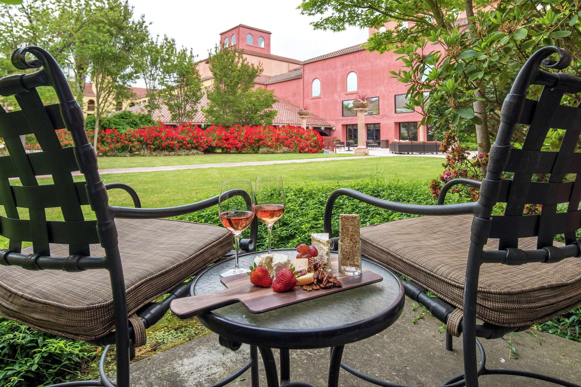 Hotel Doubletree By Hilton Sonoma Wine Country Rohnert Park Exterior foto